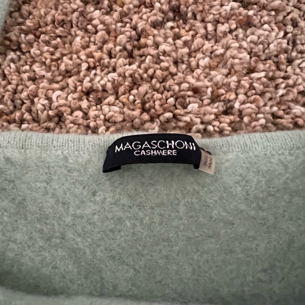 Cashmere tank top